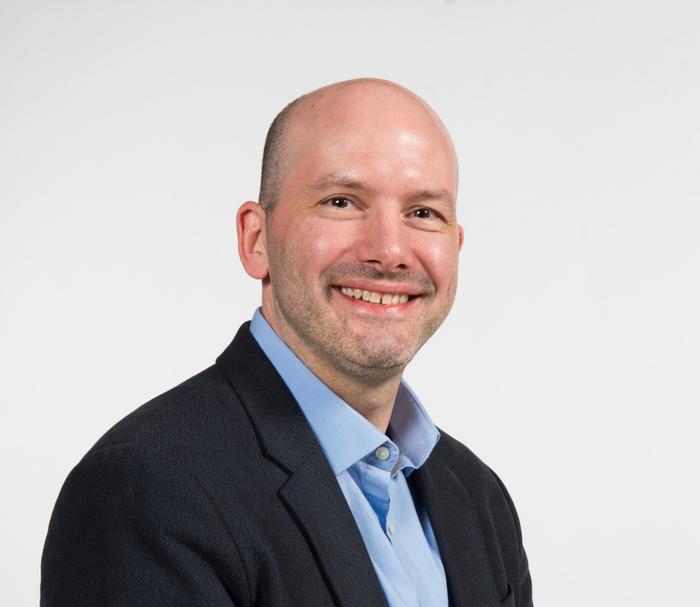 Simon Bacon