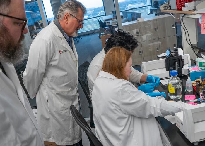 Scientists in the lab at The Gene Institute at The Ohio State Wexner Medical Center (IMAGE)