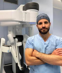 Dr. Michael Freund