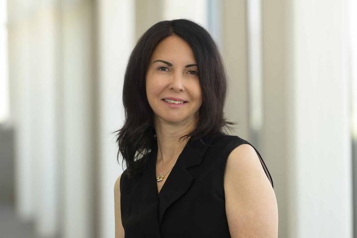 Dr. Clara Curiel-Lewandrowski