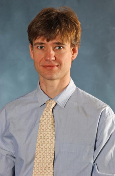 Professor Gustavo DeVeciana, University of Texas at Austin, Electrical & Computer Engineering