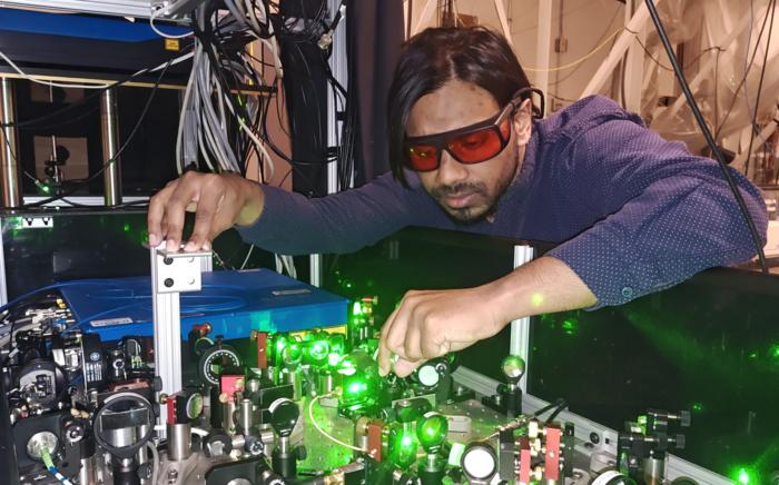 Tahiyat Rahman lab photo 1