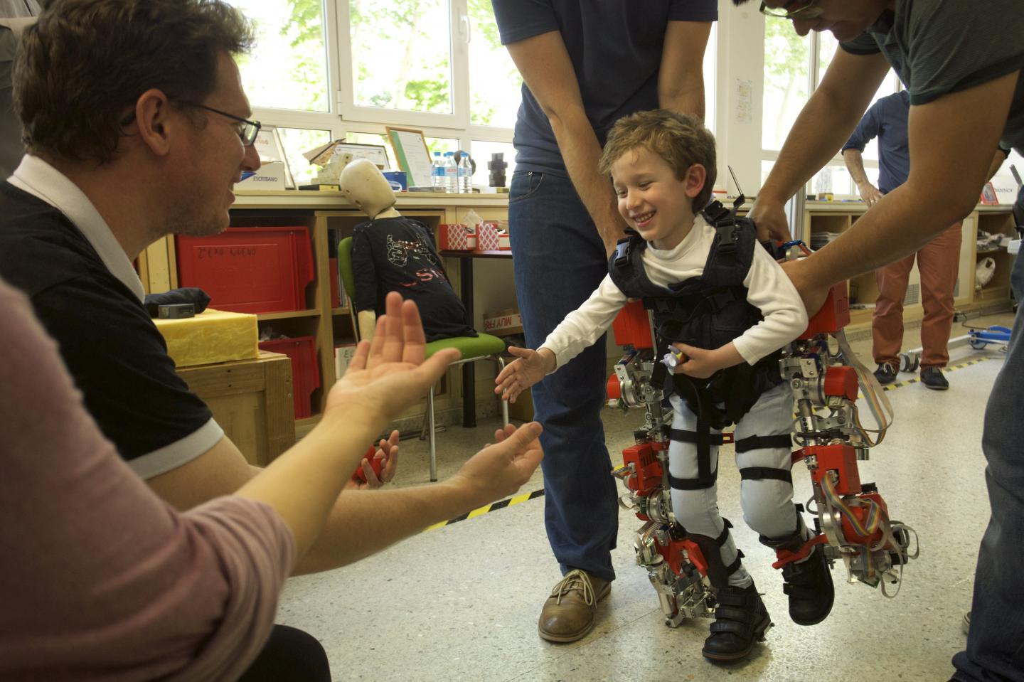 Child-Exoskeleton 2