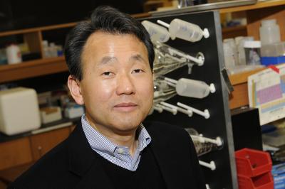 Wonhwa Cho, University of Illinois at Chicago