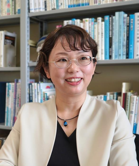 Associate Professor FURUTANI Maki