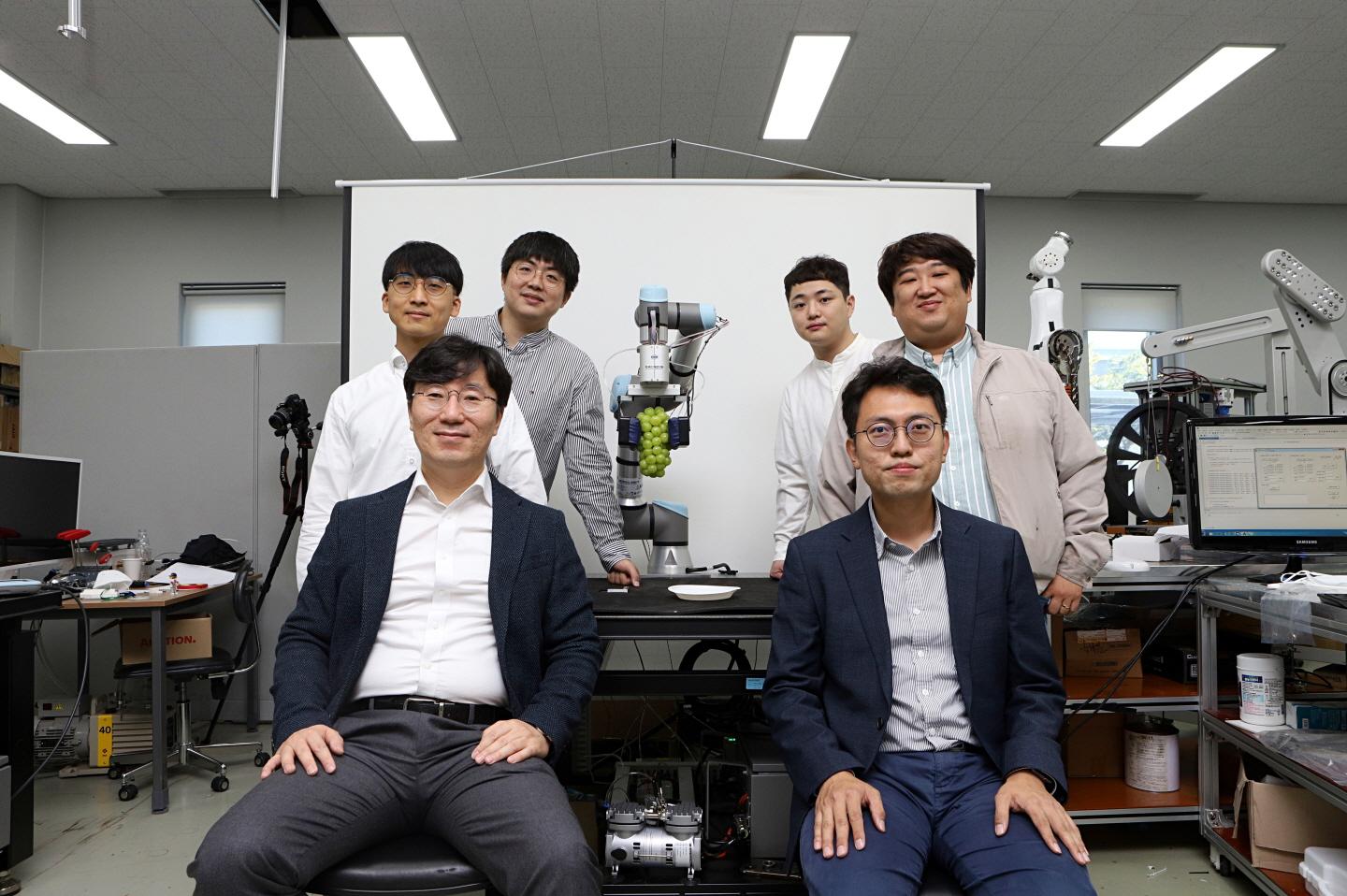 Research site of all-round gripper