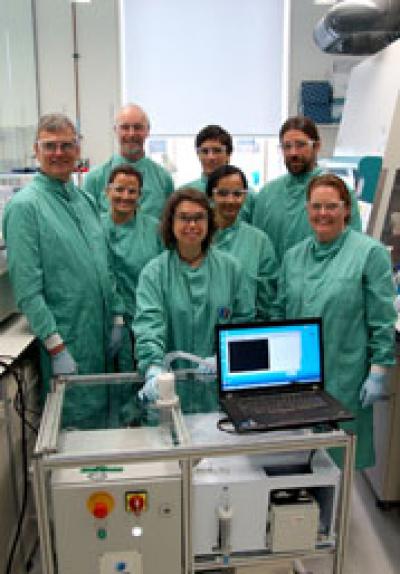 Project Partners with the Device