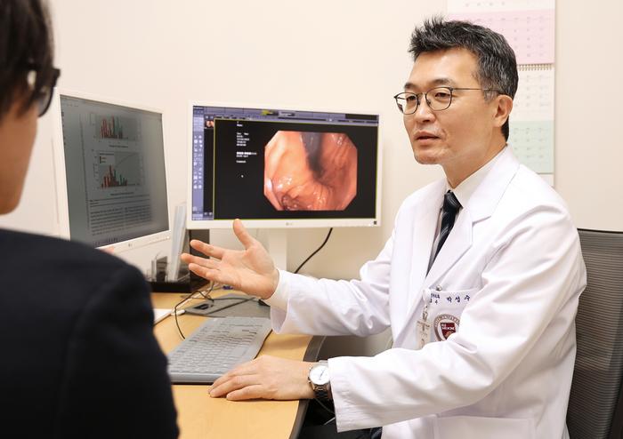 Professor Sungsoo Park of the Division of Gastroenterological Surgery