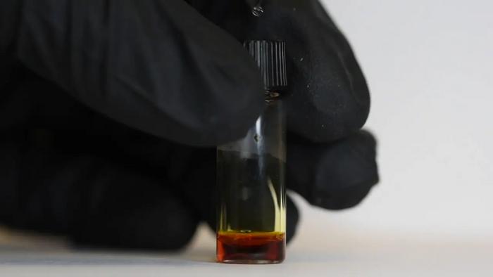 Liquid-to-gel transformation