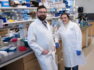Billingham and Miska in the laboratory space