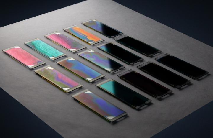 Gradient-based organic solar cell samples used in the high-throughput experiments