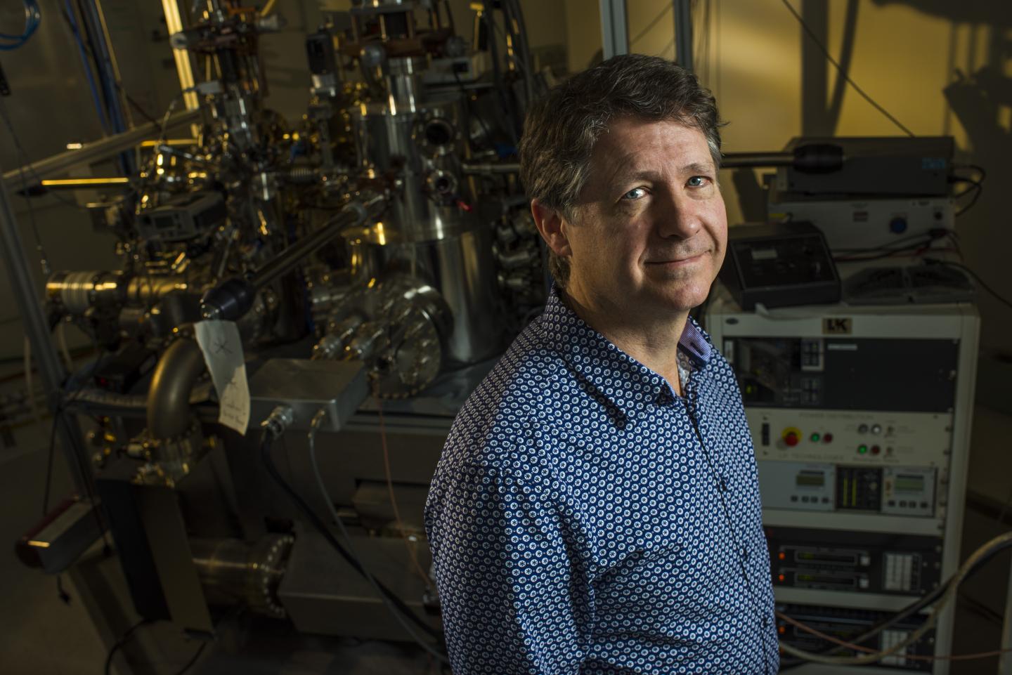 Robert Wolkow, University of Alberta