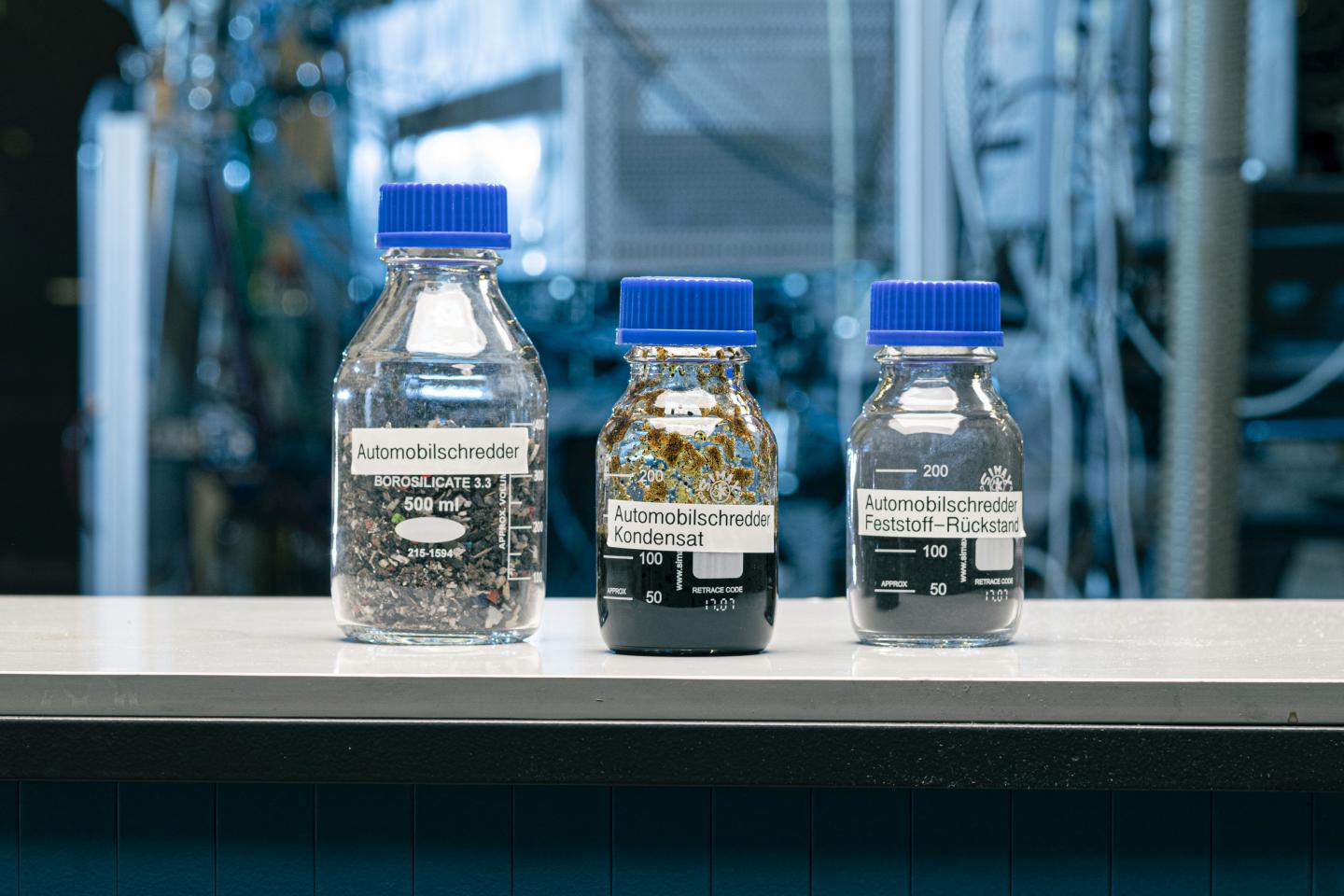 Pyrolysis oil