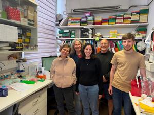 Dor lab team working on RNA editing and diabetes