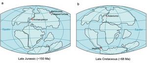 Paleogeographic maps with localities of significant bird fossils