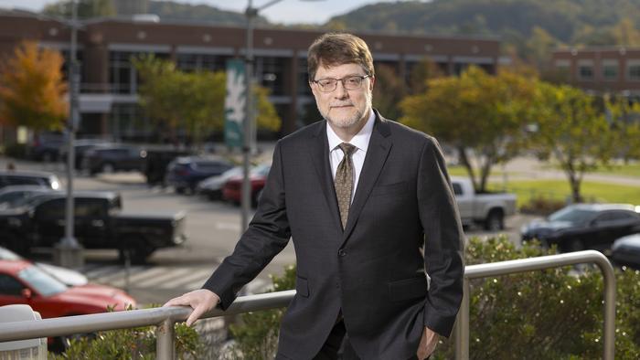 ORNL Director Stephen Streiffer