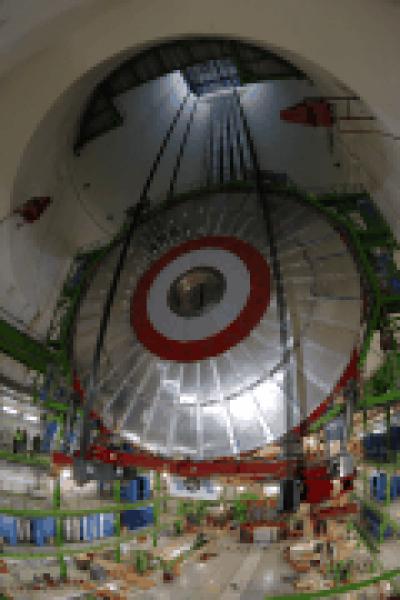 Gigantic Disc of CMS Detector Travels 100 m Under the Earth
