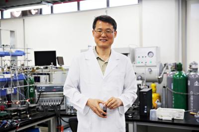 Jong-Beom Baek, Ulsan National Institute of Science and Technology