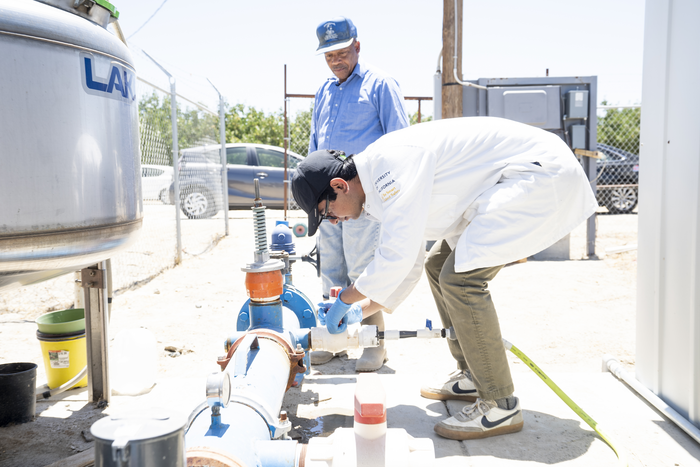 Arsenic water treatment system