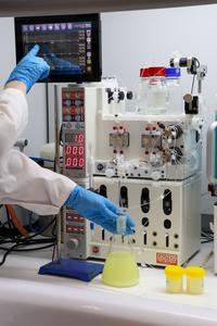 photochemical flow reactor