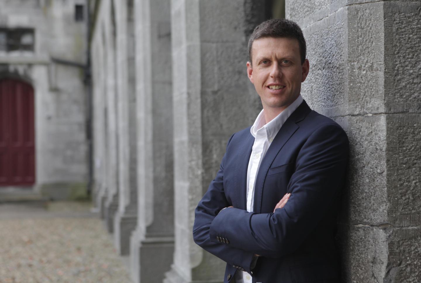 Dr Eoin Whelan