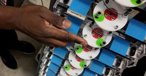material model adapts stiffness using sound waves