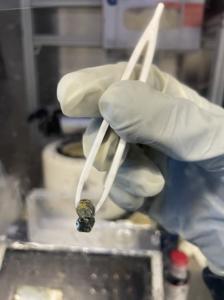 Temporary melt improves perovskites