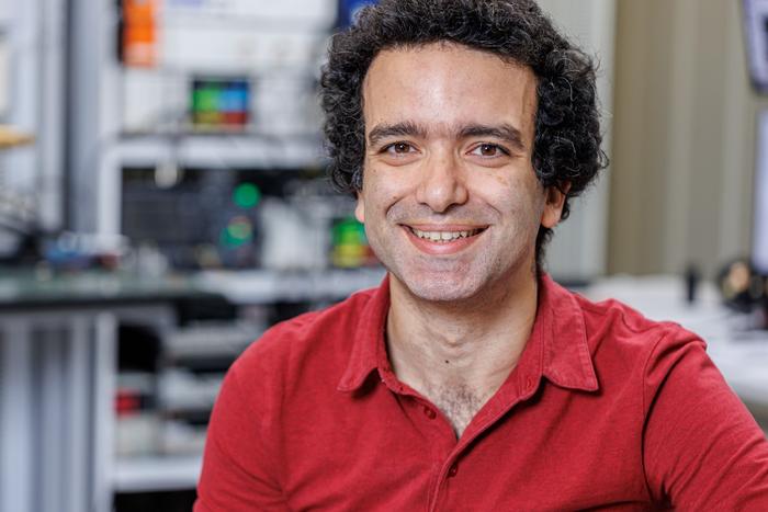 Dr. Yonathan Anahory
