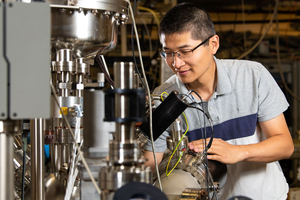 Controlling Thin Films with Atomic “Spray Painting”