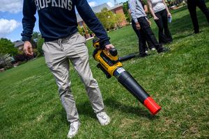 Students invent quieter leaf blower/photo