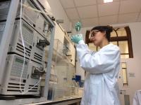 Lorena Becerra-Valdivia at the Oxford Radiocarbon Accelerator Unit (ORAU), University of Oxford