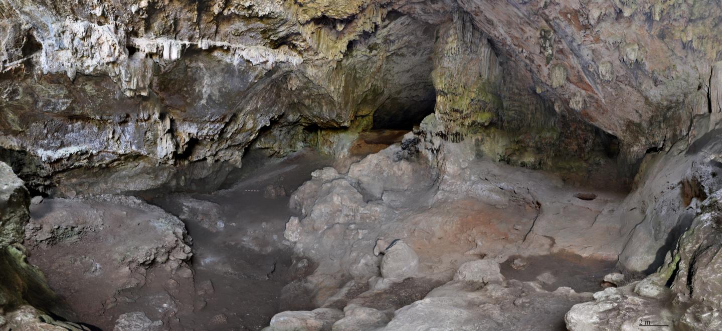 Cova Bonica, in Vallirana (Barcelona, Spain)