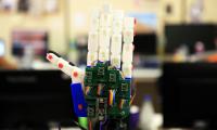 The UC3M Programmes a Humanoid Robot To Communicate In Sign Language