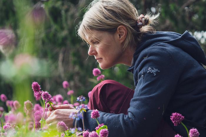 Dr. Tara Martin (field shot)
