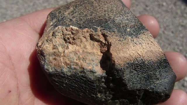 Meteorite Reveals More than 2 Billion Years of Magma Activity on Mars (3 of 3)