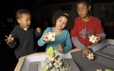 Children Playing with Space-filling Blocks