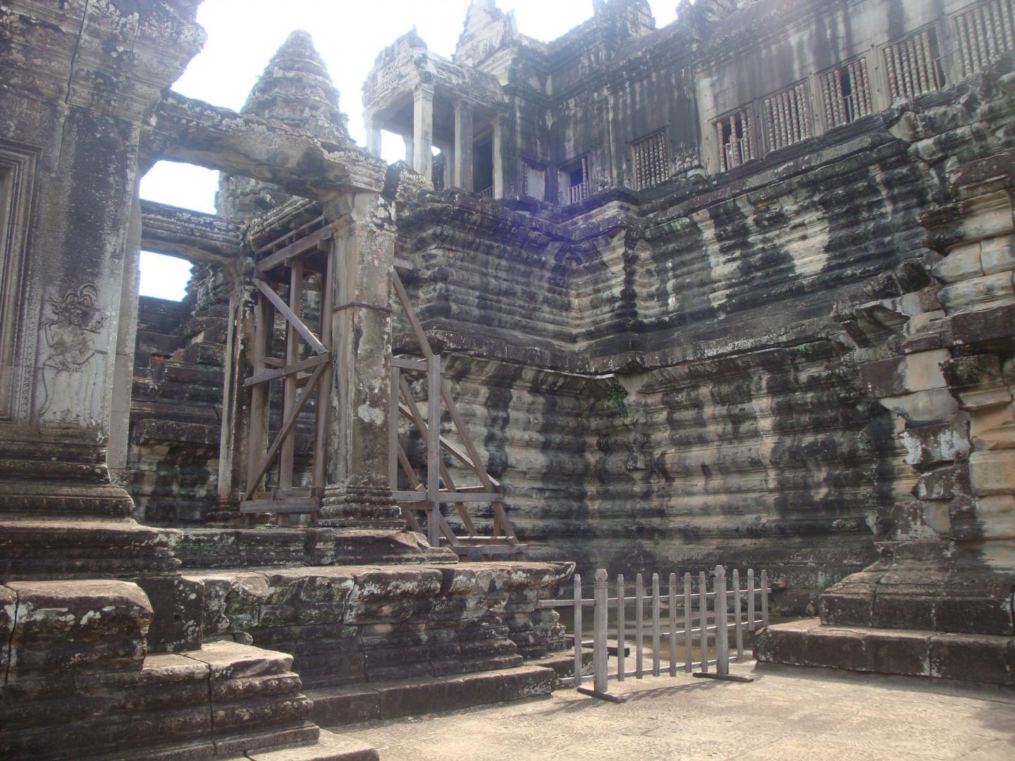 Radar Technology Evaluates Possible Threats to Angkor Monuments (5 of 8)