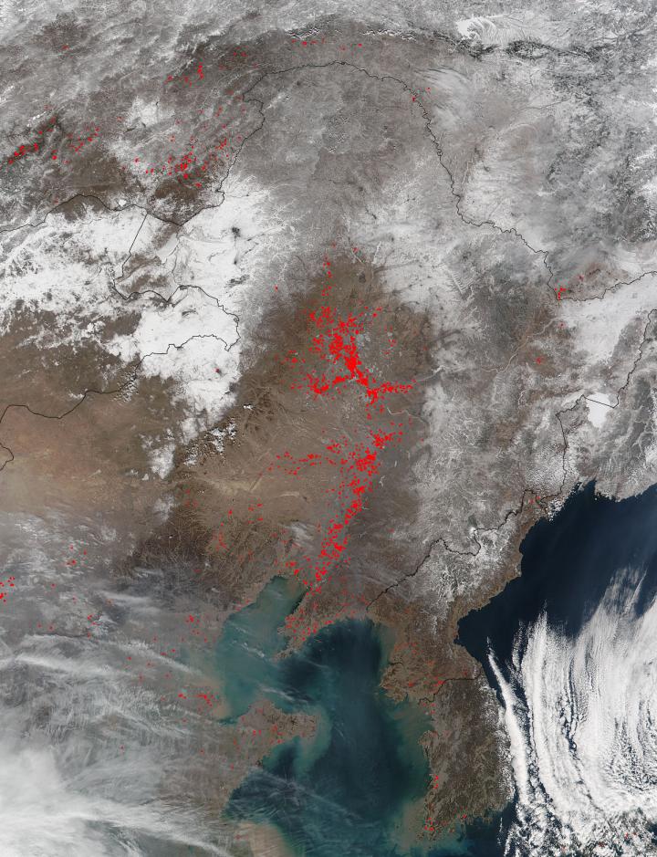 Eastern Asian Fires Spotted by NOAA/NASA's Suomi NPP Satellite