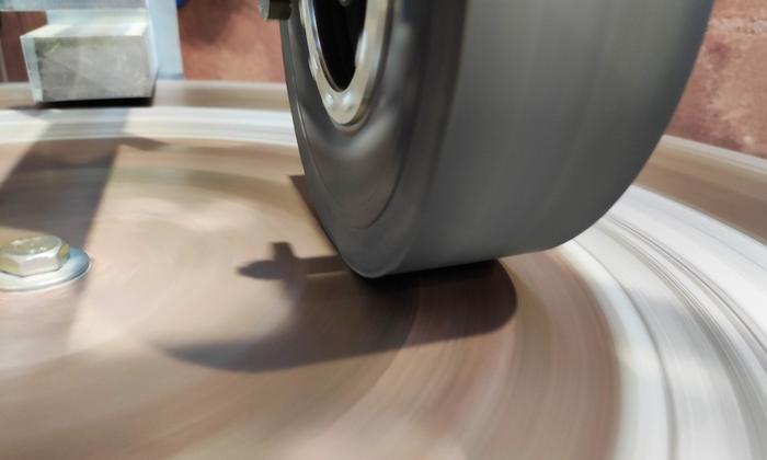 ECOTIRE 原型机旋转圆盘测试。