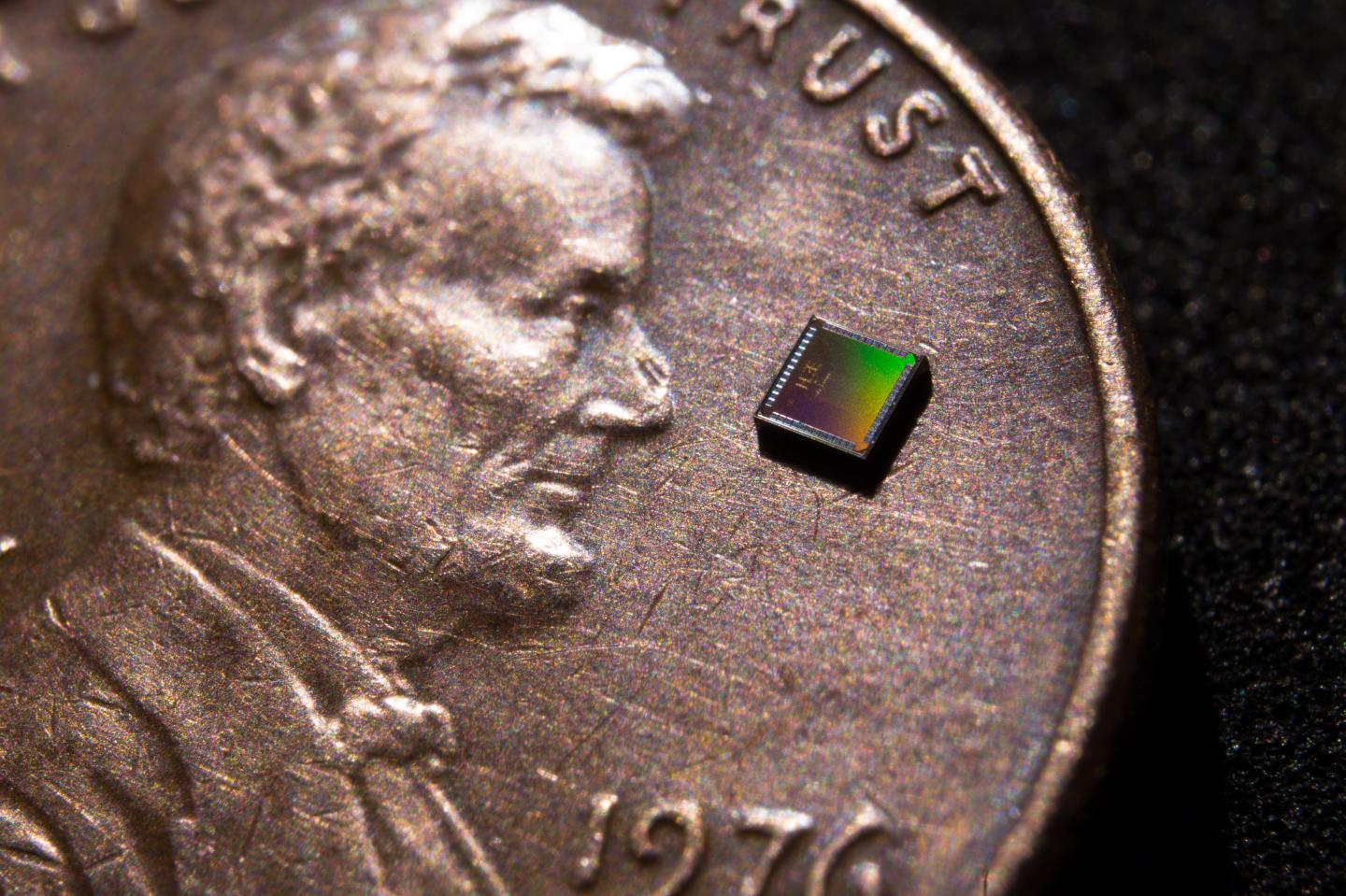 Near-Zero-Power Temperature Sensor Size
