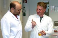 First-Authors Christoph Hofstetter and Andreas Dunkel in Their Lab