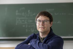 Christoph Heil from the Institute of Theoretical and Computational Physics at TU Graz.