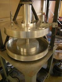 The Annular Shear Cell Used for Campbell and Guo's Experiments