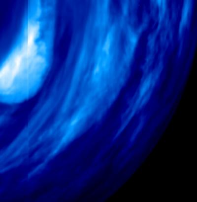Cloud Layer Close to Venus' South Pole