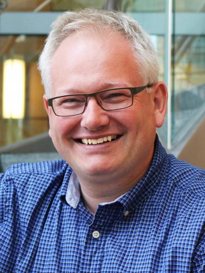 Dr. Struan Grant