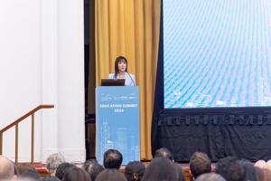 Professor Sandy Lau
