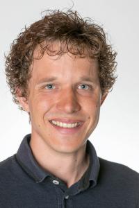 Dr. Mickel Hansen
