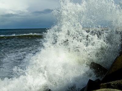Waves Gijón