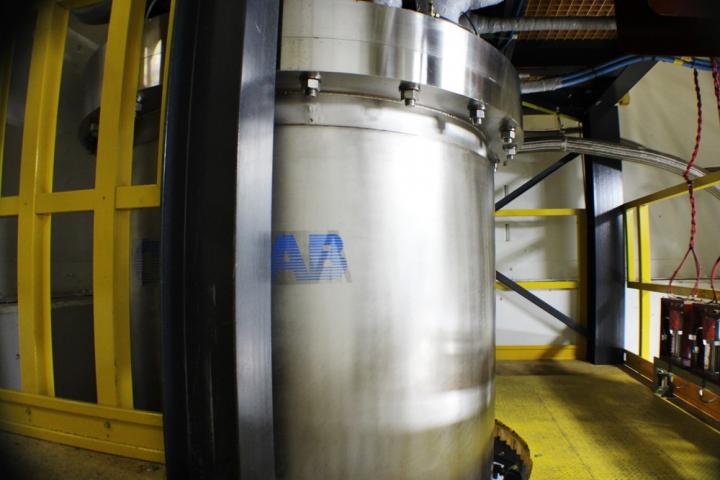 Scale-Invariant Resistivity in Cuprates (1 of 2)