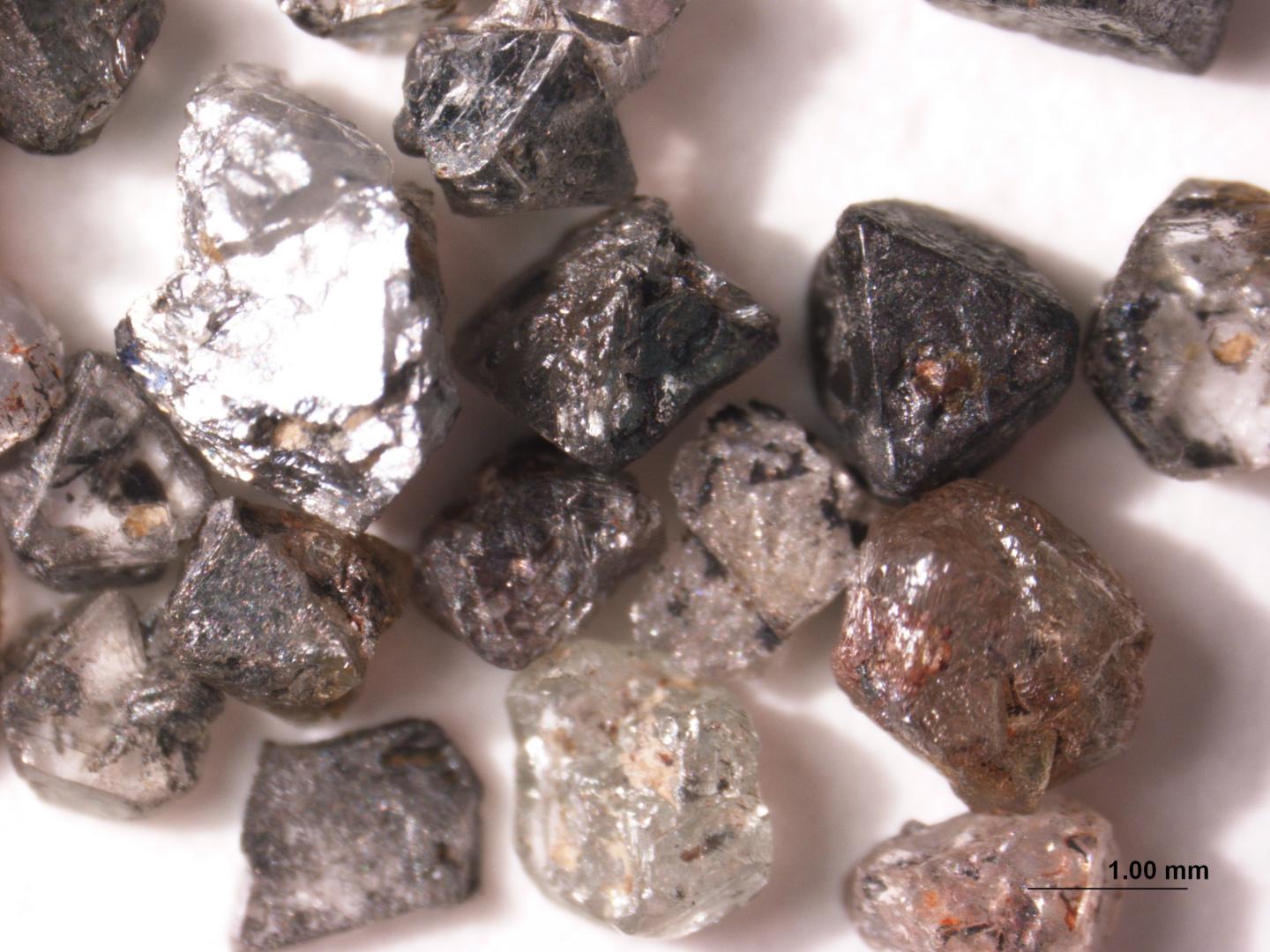 Deep-Earth Diamonds Reveal Primordial Rock Source in Earth's Mantle (6 of 6)